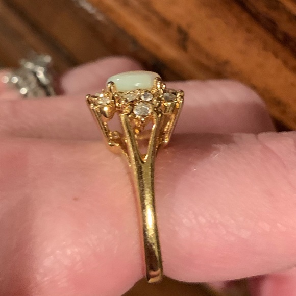 Pretty opal ring - Picture 4 of 4